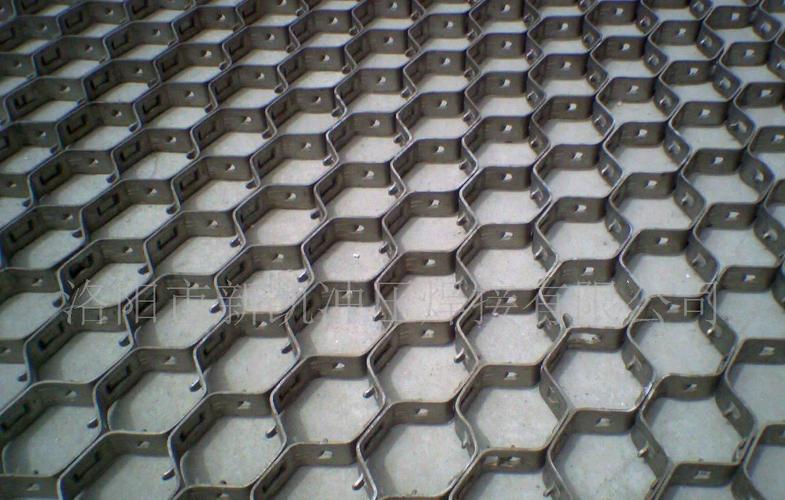 安徽浙江石油专项使用龟甲网无锡不锈钢金属板网滤片的应用与优势